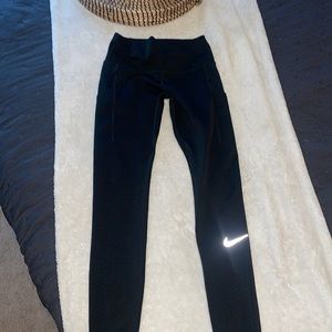 Super cute nike leggings